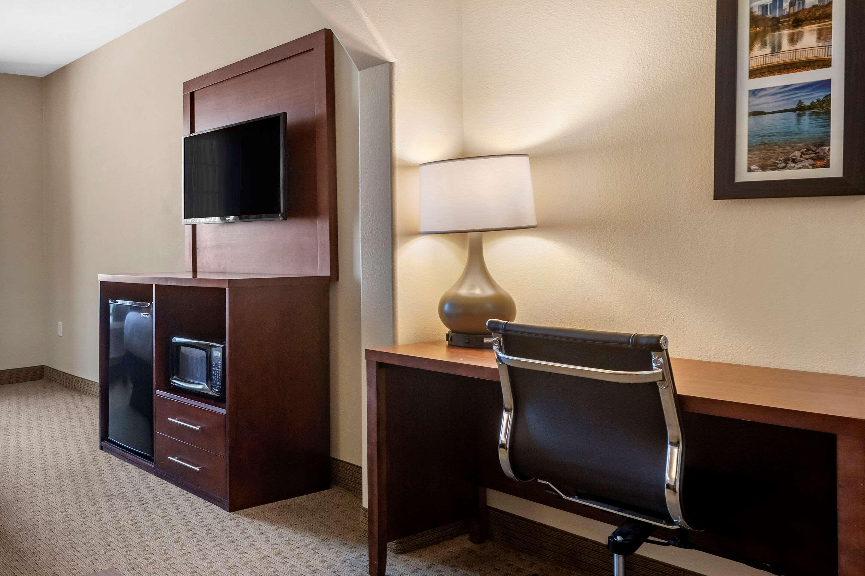 Comfort Inn & Suites Villa Rica Eksteriør bilde