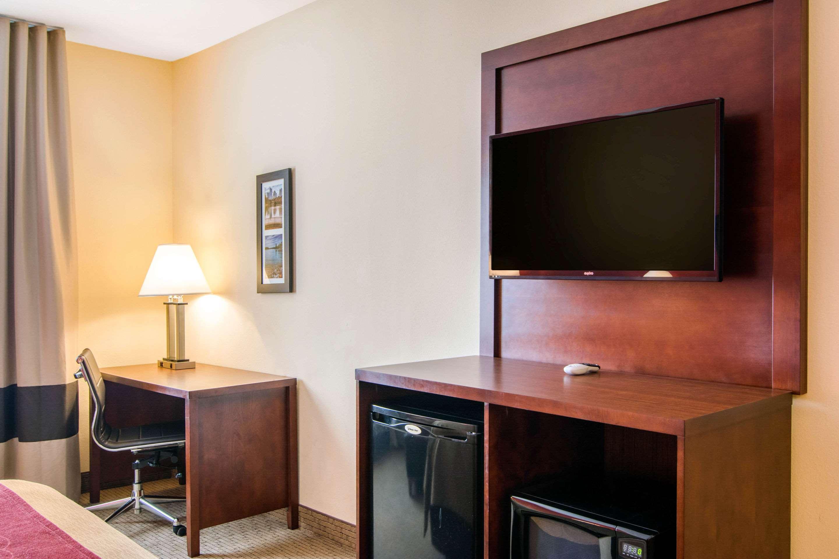 Comfort Inn & Suites Villa Rica Eksteriør bilde