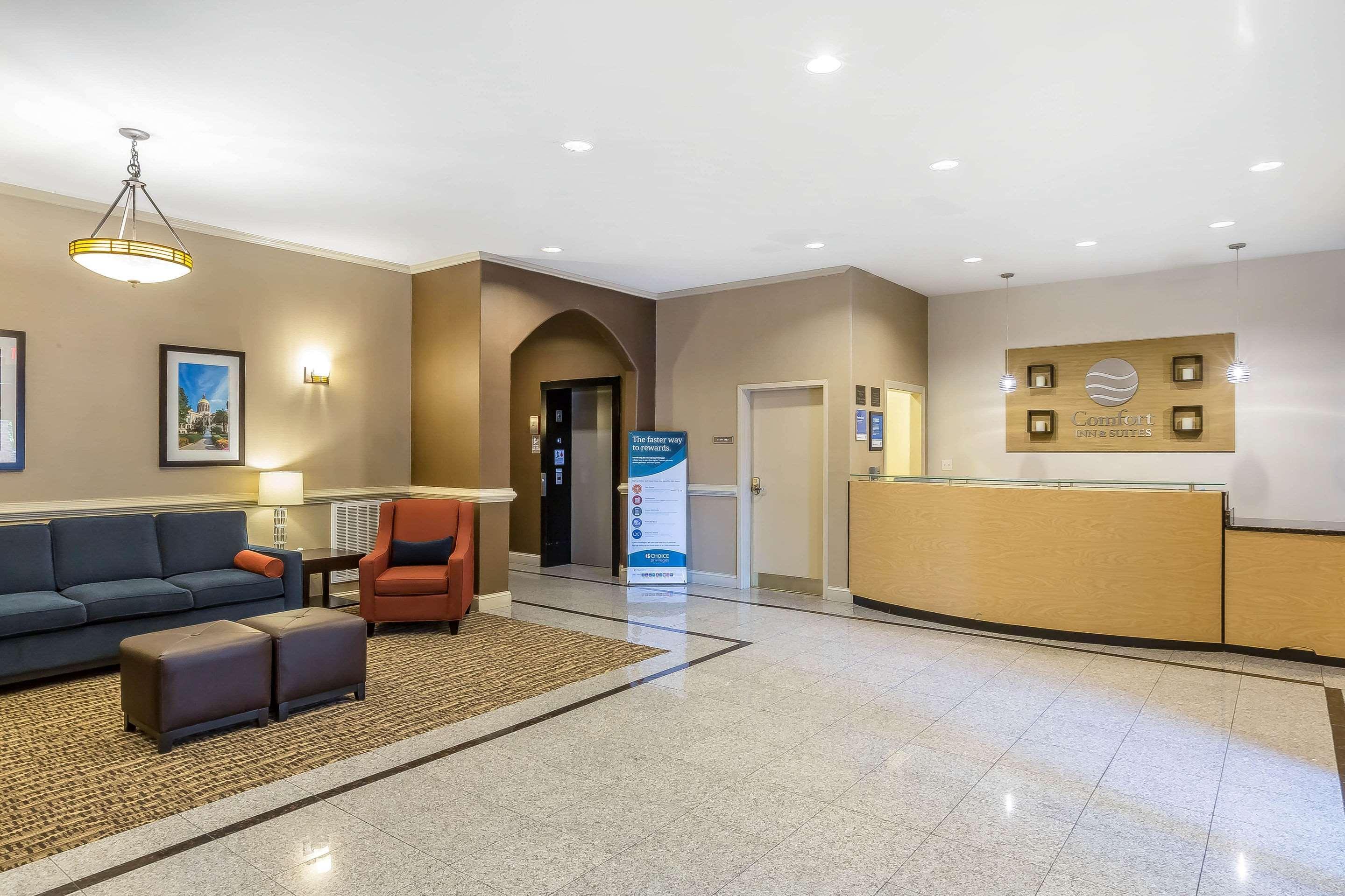 Comfort Inn & Suites Villa Rica Eksteriør bilde